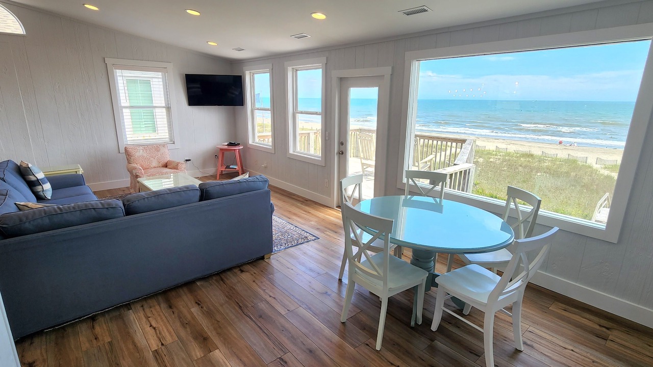 Photo of Livingroom in Holden Beach