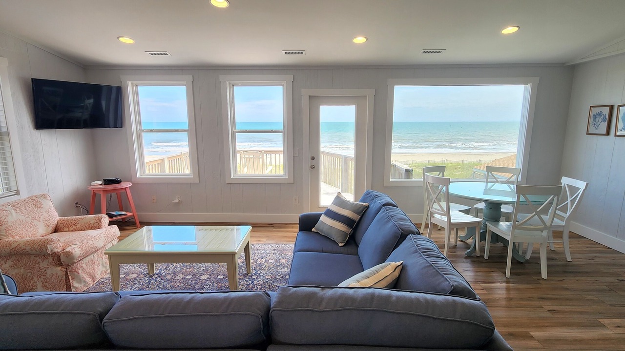 Photo of Livingroom in Holden Beach