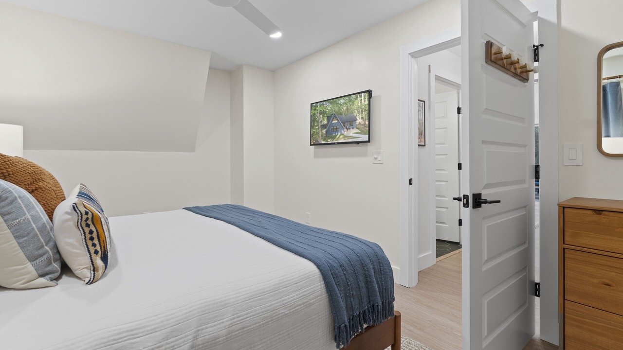 Photo of Bedroom in Manson
