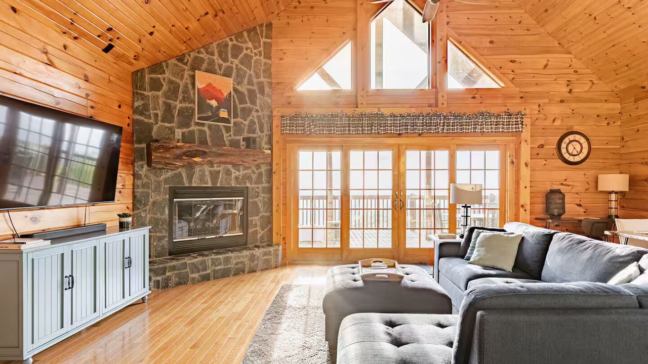 Photo of Livingroom in Bostic