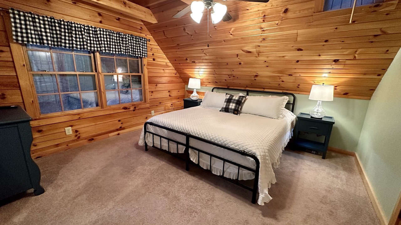 Photo of Bedroom in Bostic