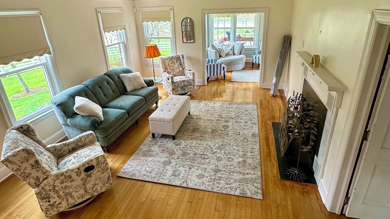 Photo of Livingroom in Fries