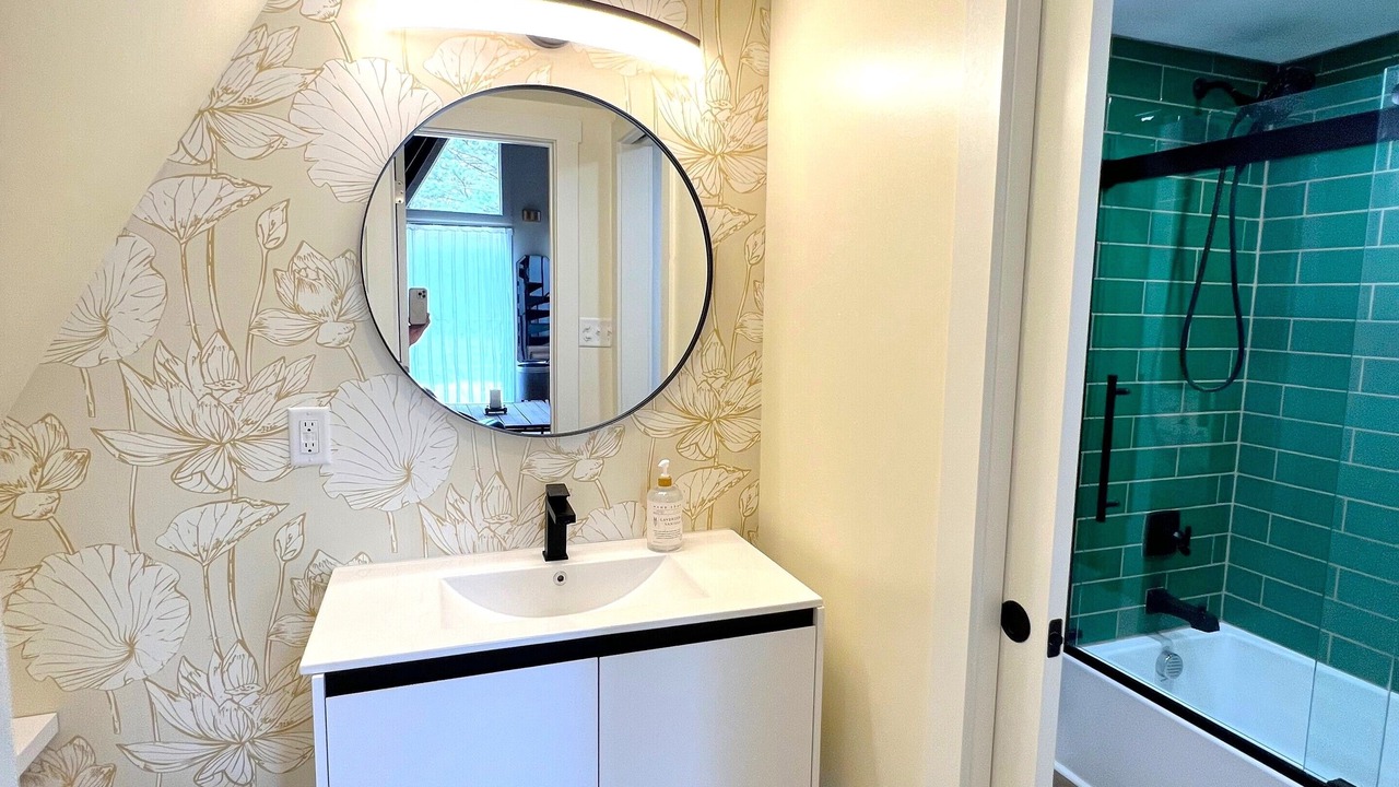 Photo of Bathroom in Bynum