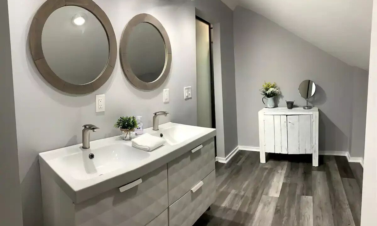 Photo of Bathroom in Plaza Midwood