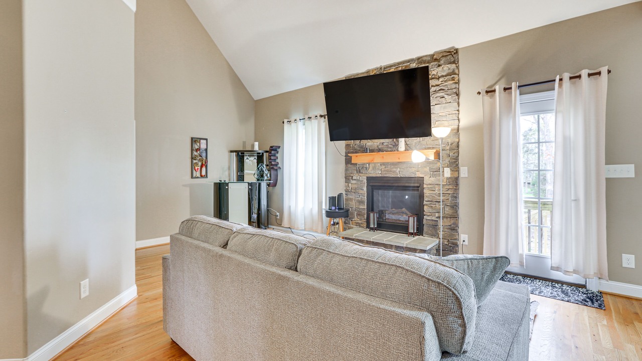Photo of Livingroom in High Point