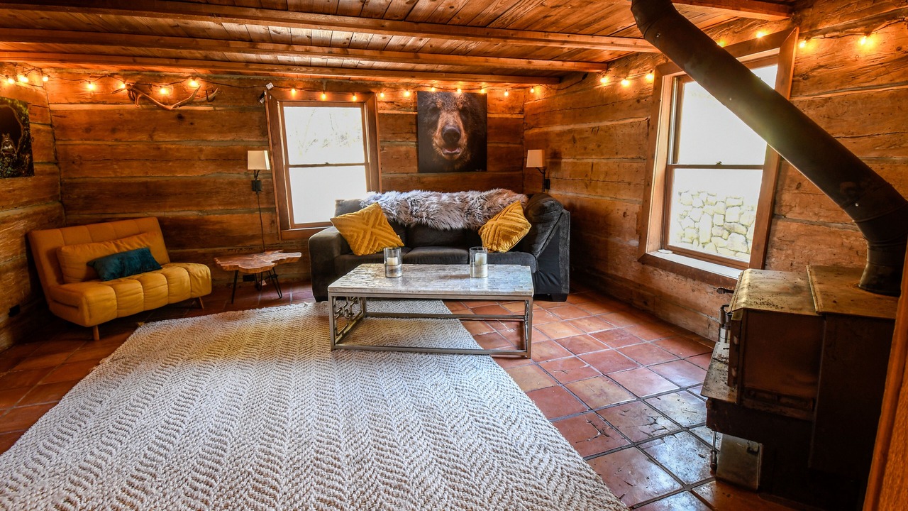 Photo of Livingroom in Weaverville