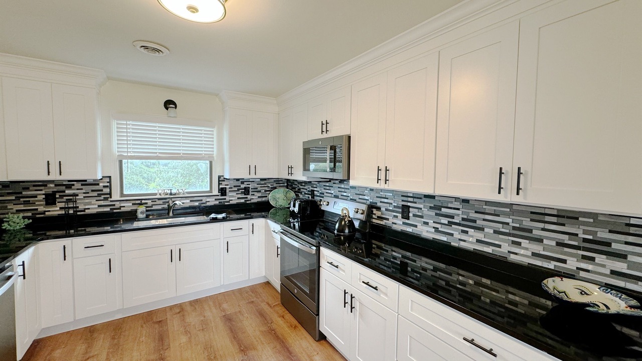 Photo of Kitchen in Sea Scape