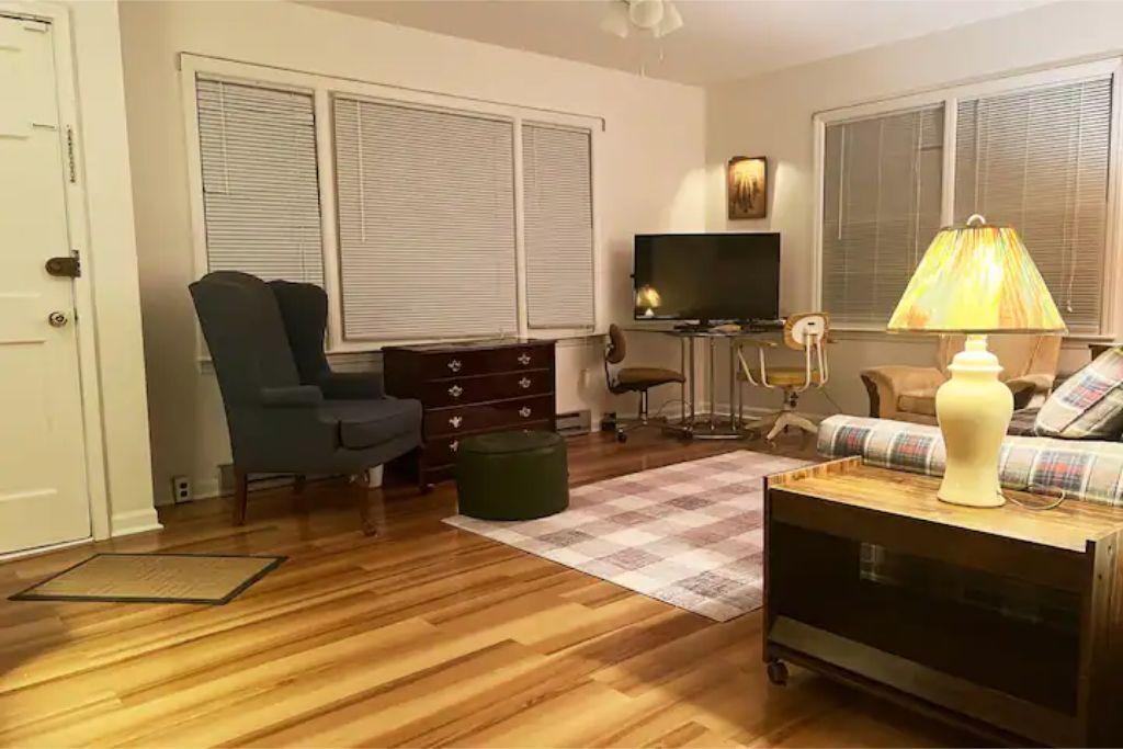 Photo of Livingroom in Creedmoor