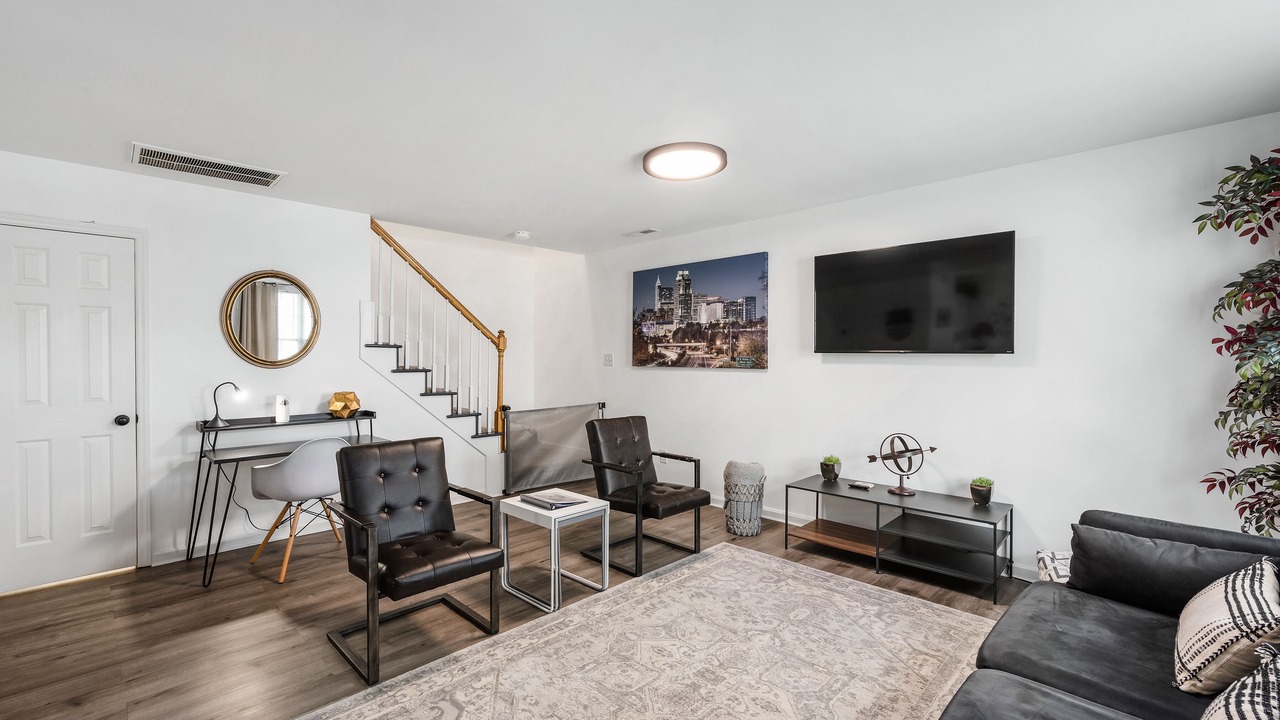 Photo of Livingroom in Downtown