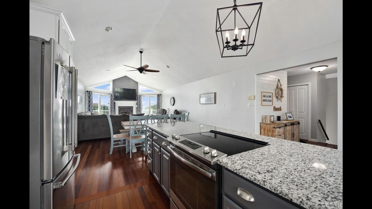 Photo of Kitchen in Sea Scape