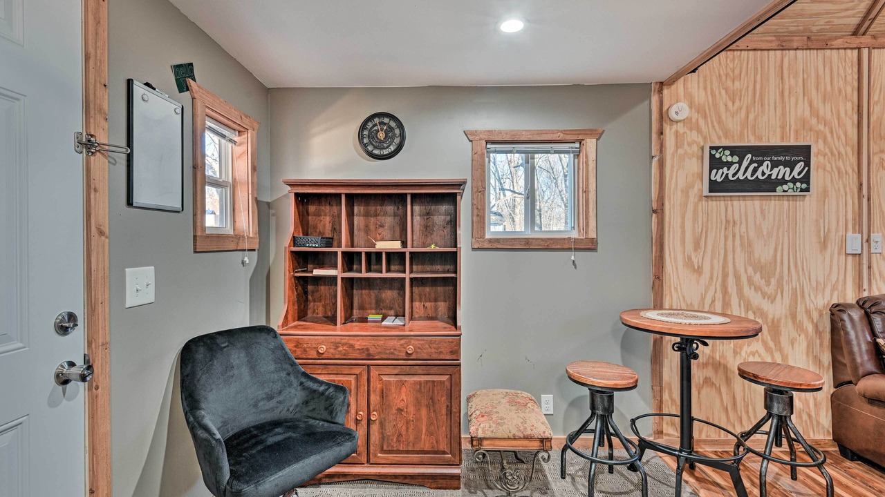 Photo of Livingroom in Greenbrier