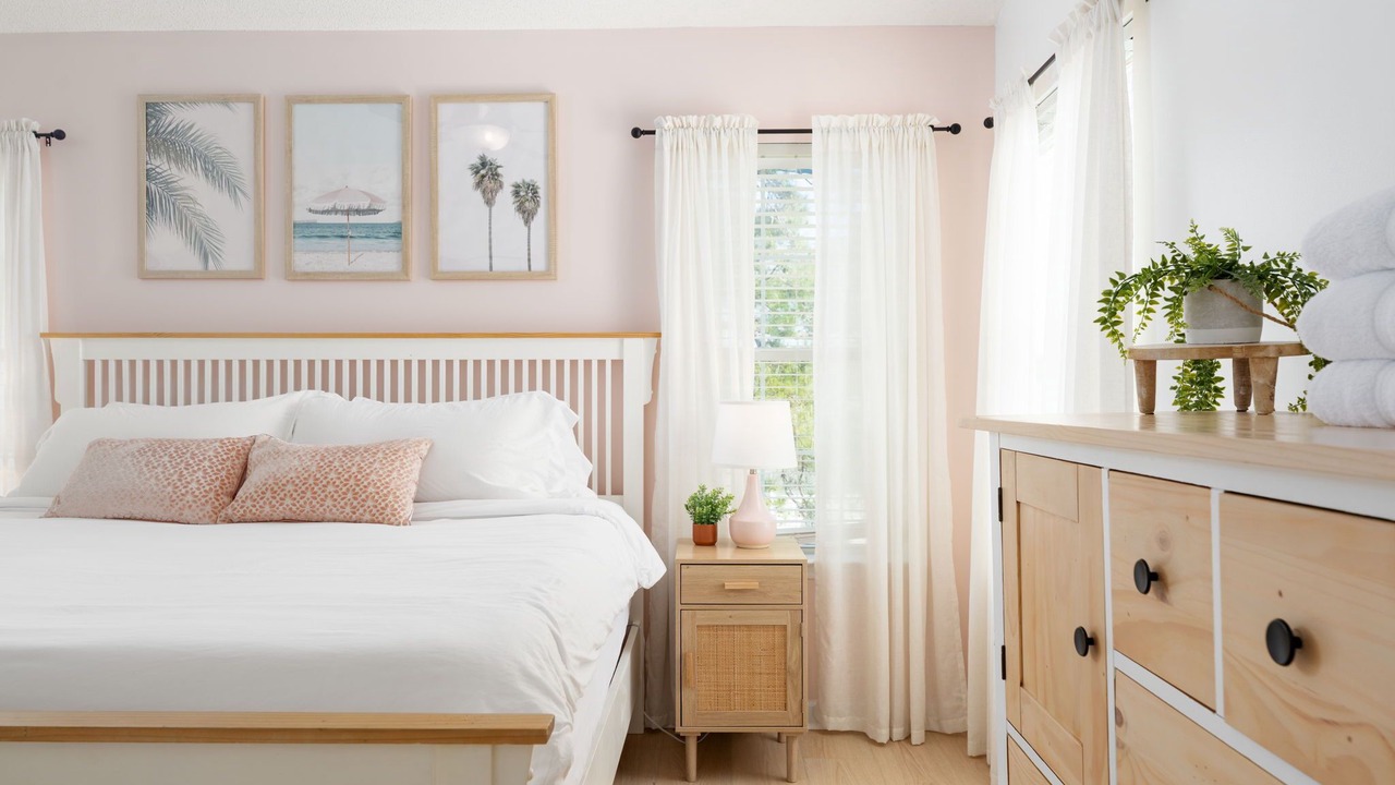 Photo of Bedroom in Silver Lake