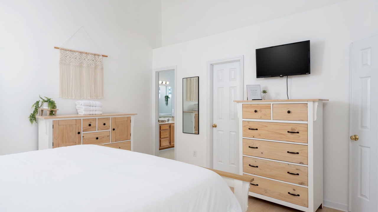 Photo of Bedroom in Silver Lake
