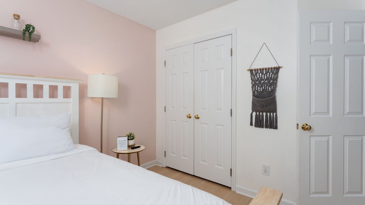 Photo of Bedroom in Silver Lake