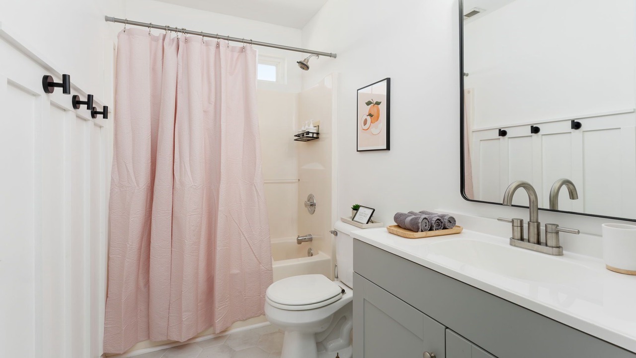 Photo of Bathroom in Silver Lake