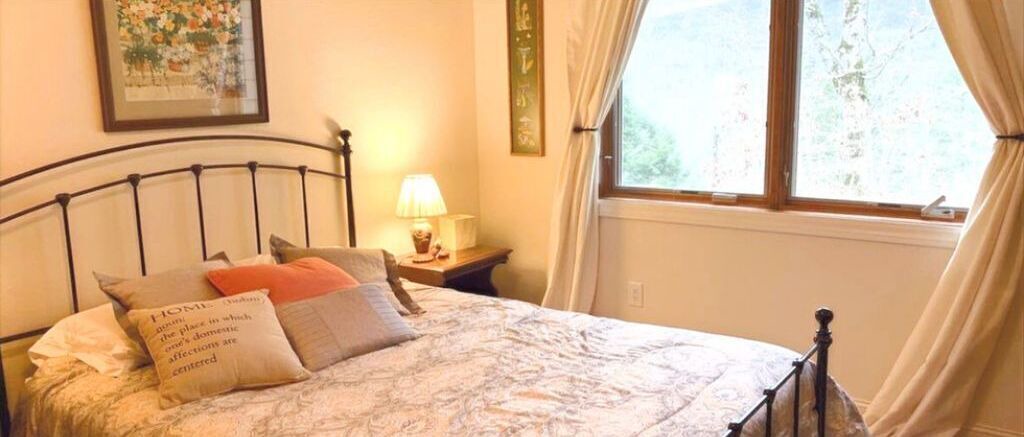 Photo of Bedroom in Burnsville