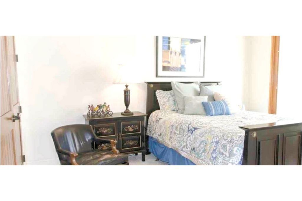 Photo of Bedroom in Burnsville