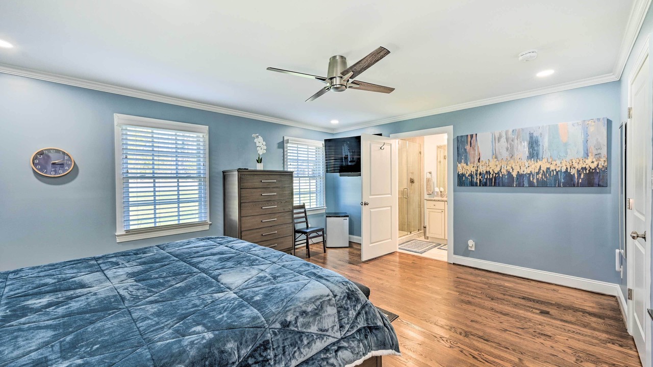 Photo of Bedroom in Lake Jeanette