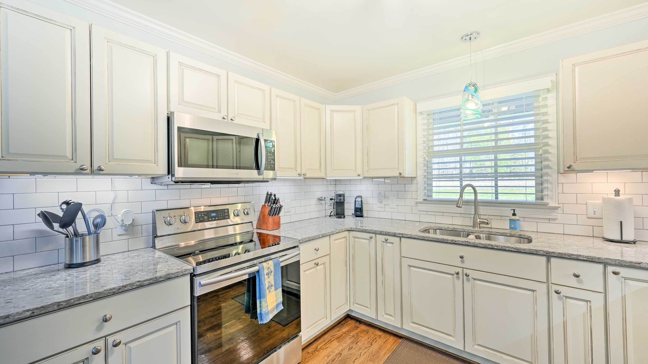 Photo of Kitchen in Lake Jeanette