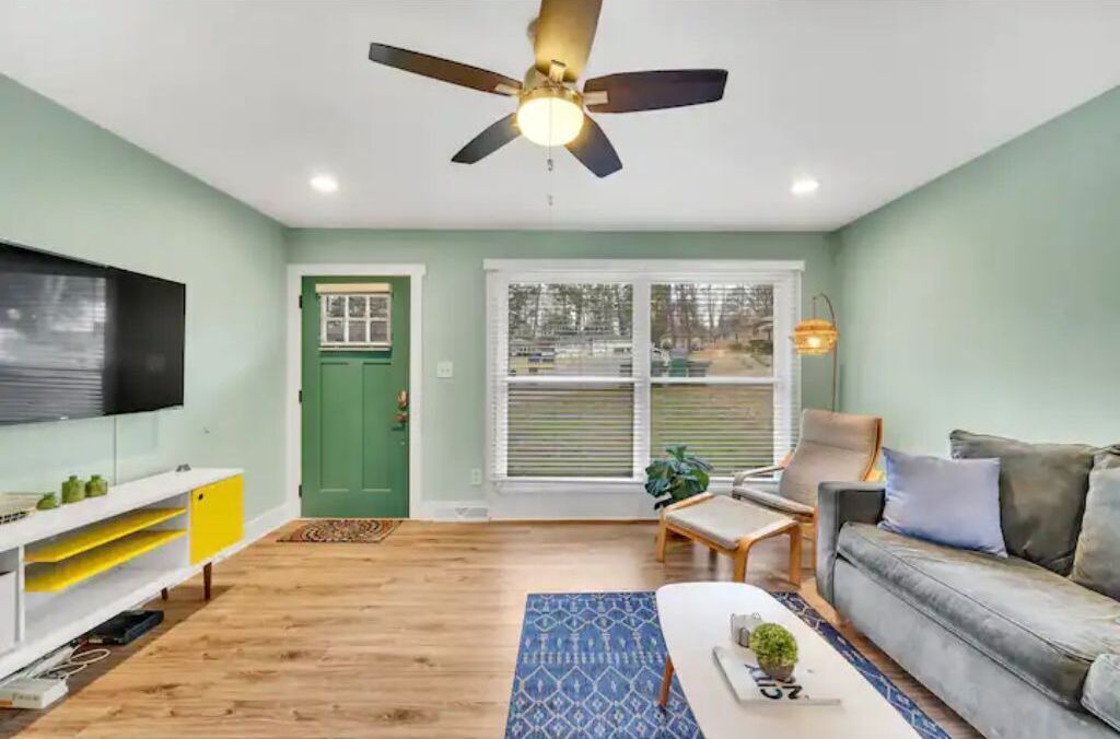 Photo of Livingroom in Charlotte