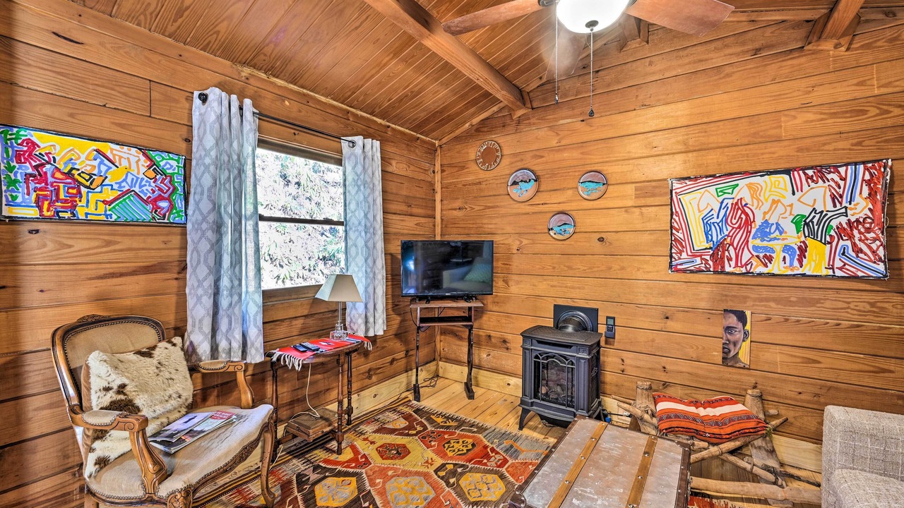 Photo of Livingroom in Rosman