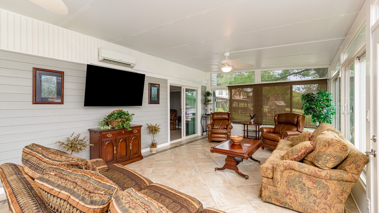 Photo of Livingroom in Southmont