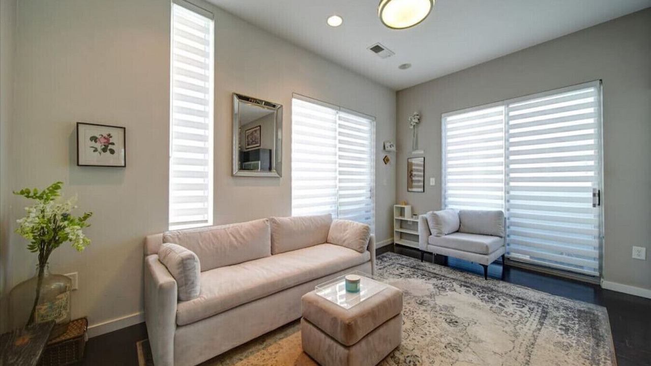 Photo of Livingroom in Wesley Heights