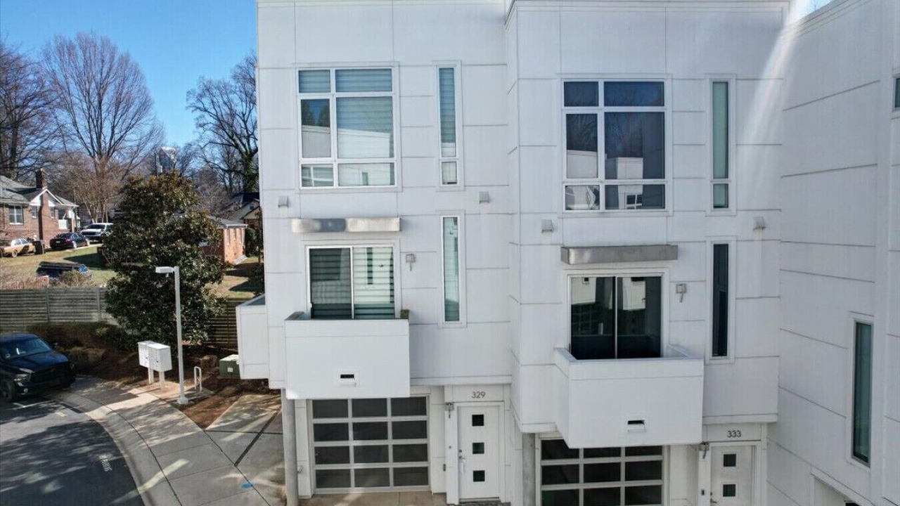 Photo of Outdoor in Wesley Heights