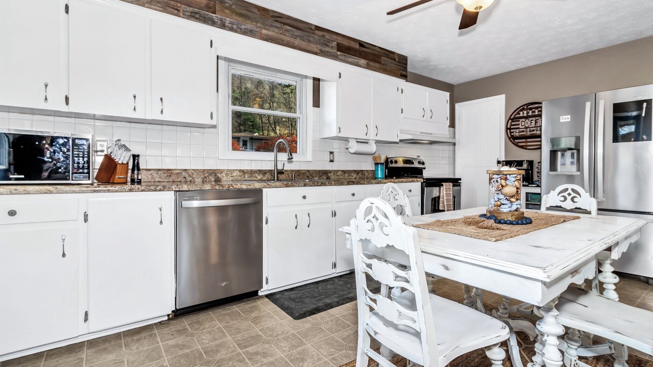 Photo of Kitchen in Candler