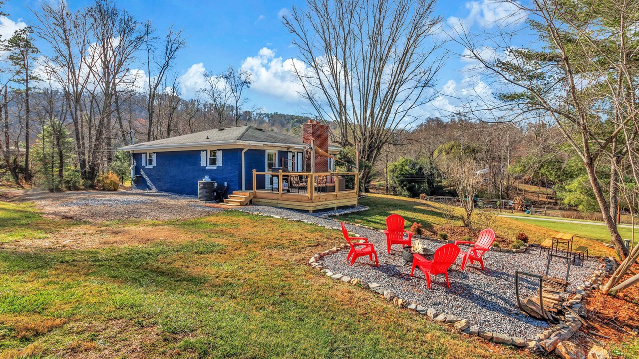 Photo of Outdoor in Candler