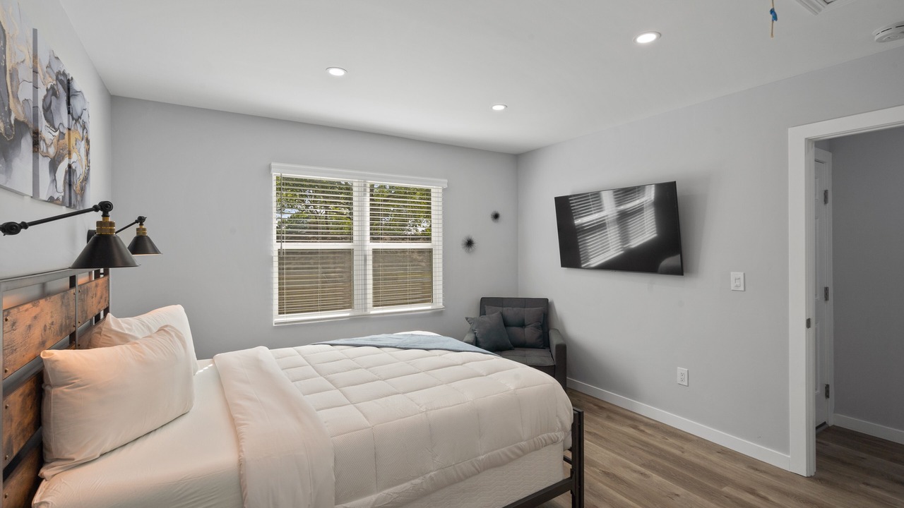 Photo of Bedroom in Villa Heights
