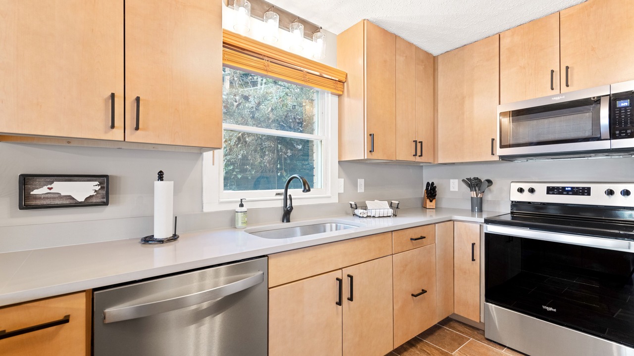 Photo of Kitchen in Lake Junaluska