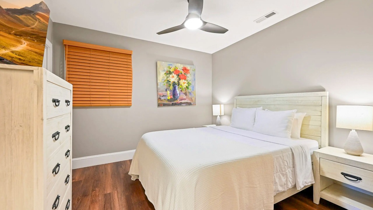 Photo of Bedroom in Lake Junaluska