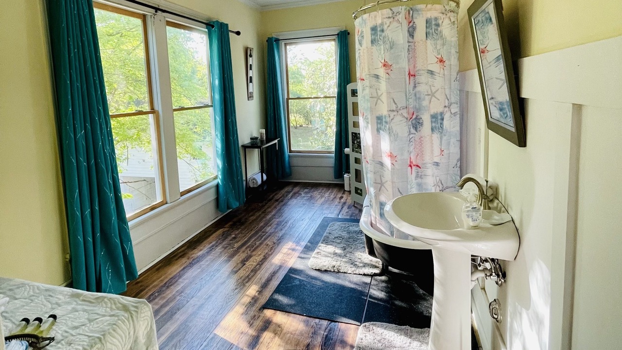 Photo of Bathroom in Magnolia