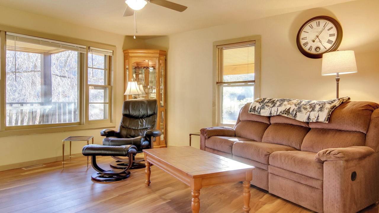 Photo of Livingroom in Marshall