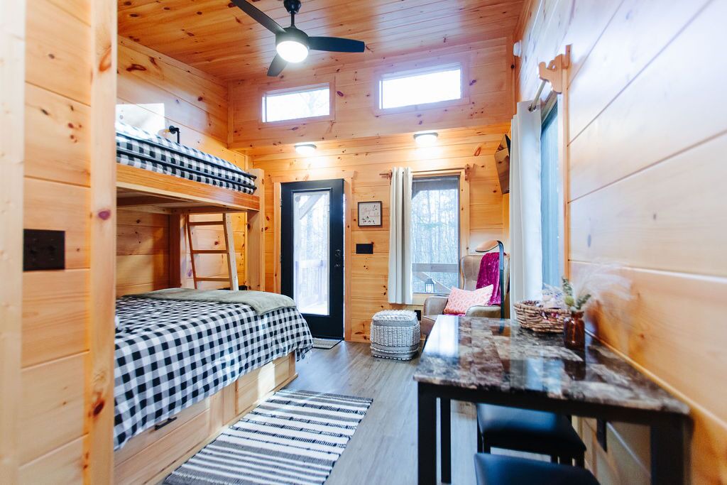Photo of Bedroom in Old Fort