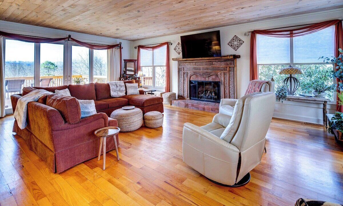 Photo of Livingroom in Leicester