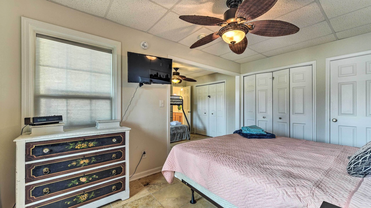 Photo of Bedroom in Southmont