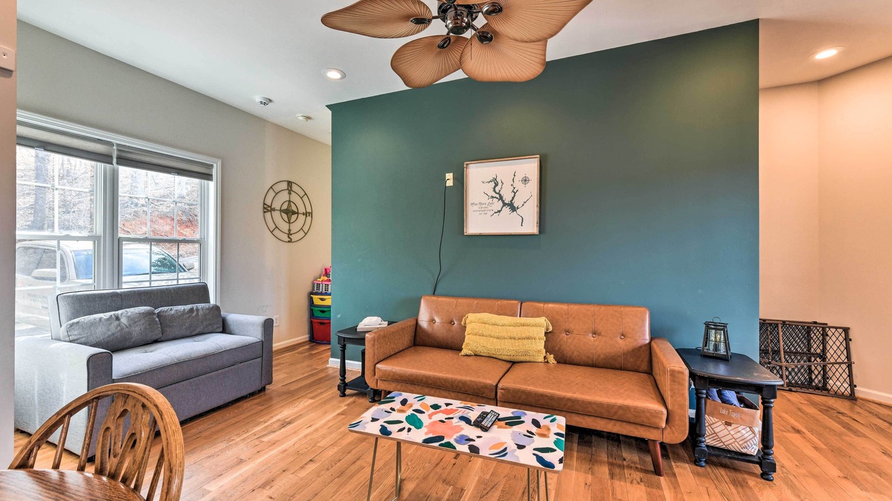 Photo of Bedroom in Southmont