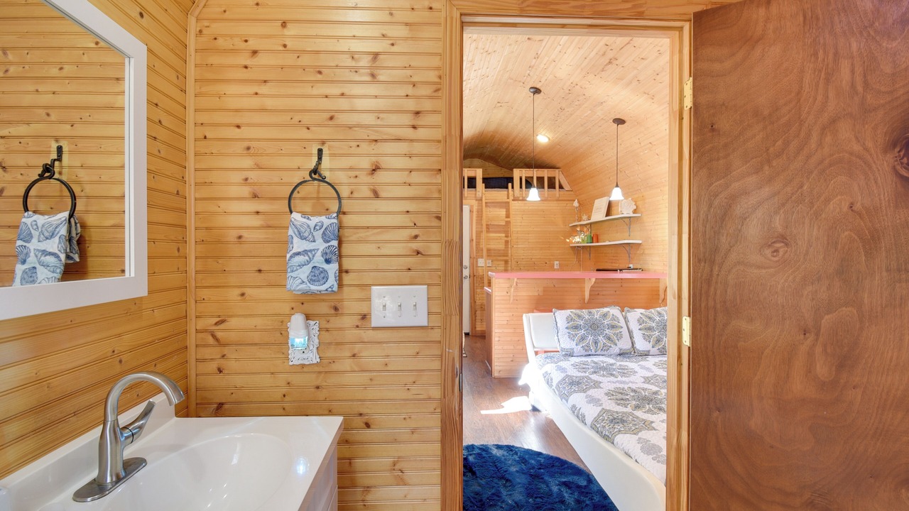 Photo of Bathroom in Sunset Beach