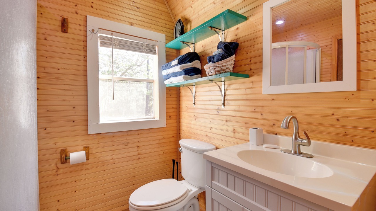 Photo of Bathroom in Sunset Beach