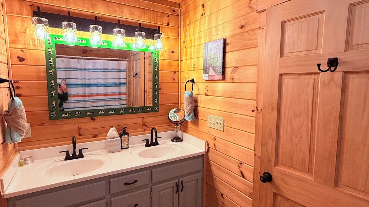 Photo of Bathroom in West Jefferson