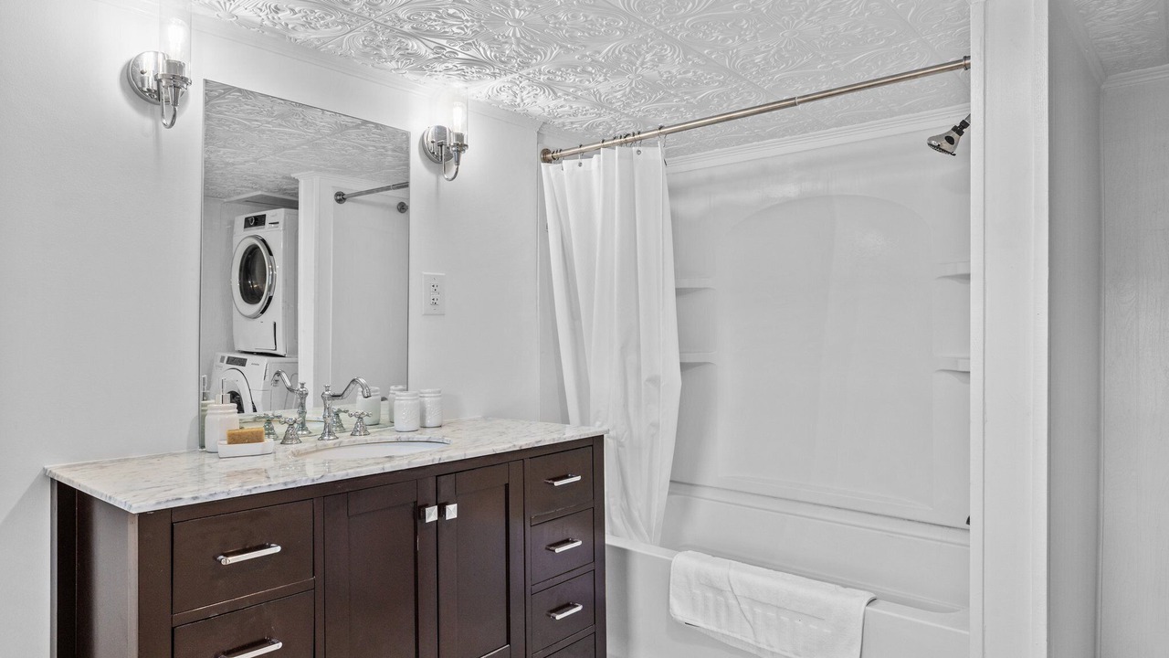 Photo of Bathroom in Morehead City