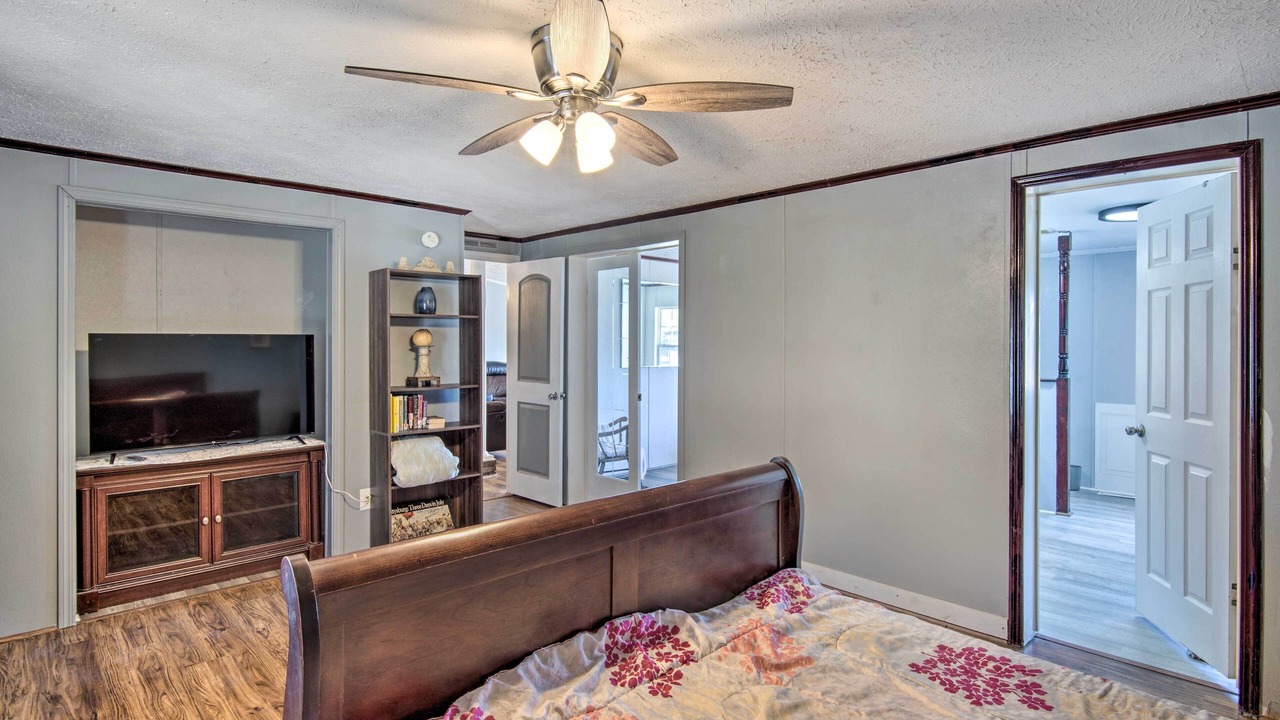 Photo of Bedroom in Shelby