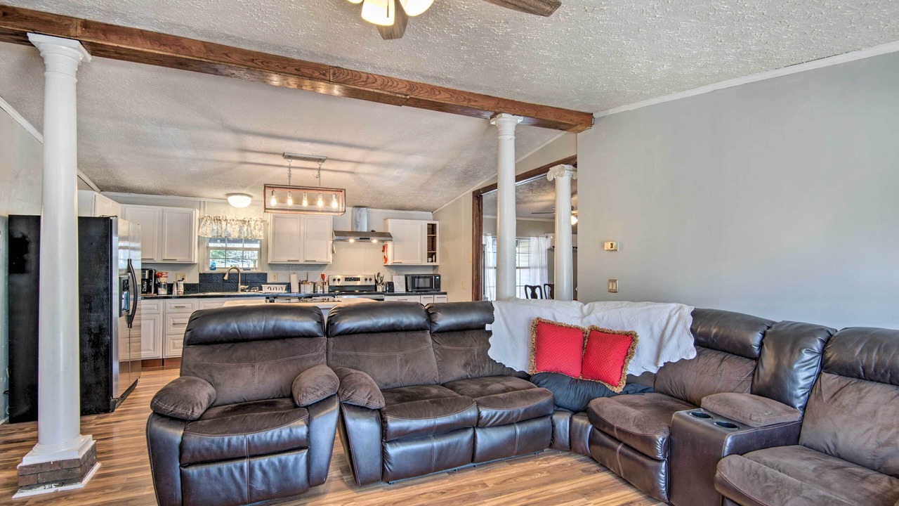 Photo of Livingroom in Shelby