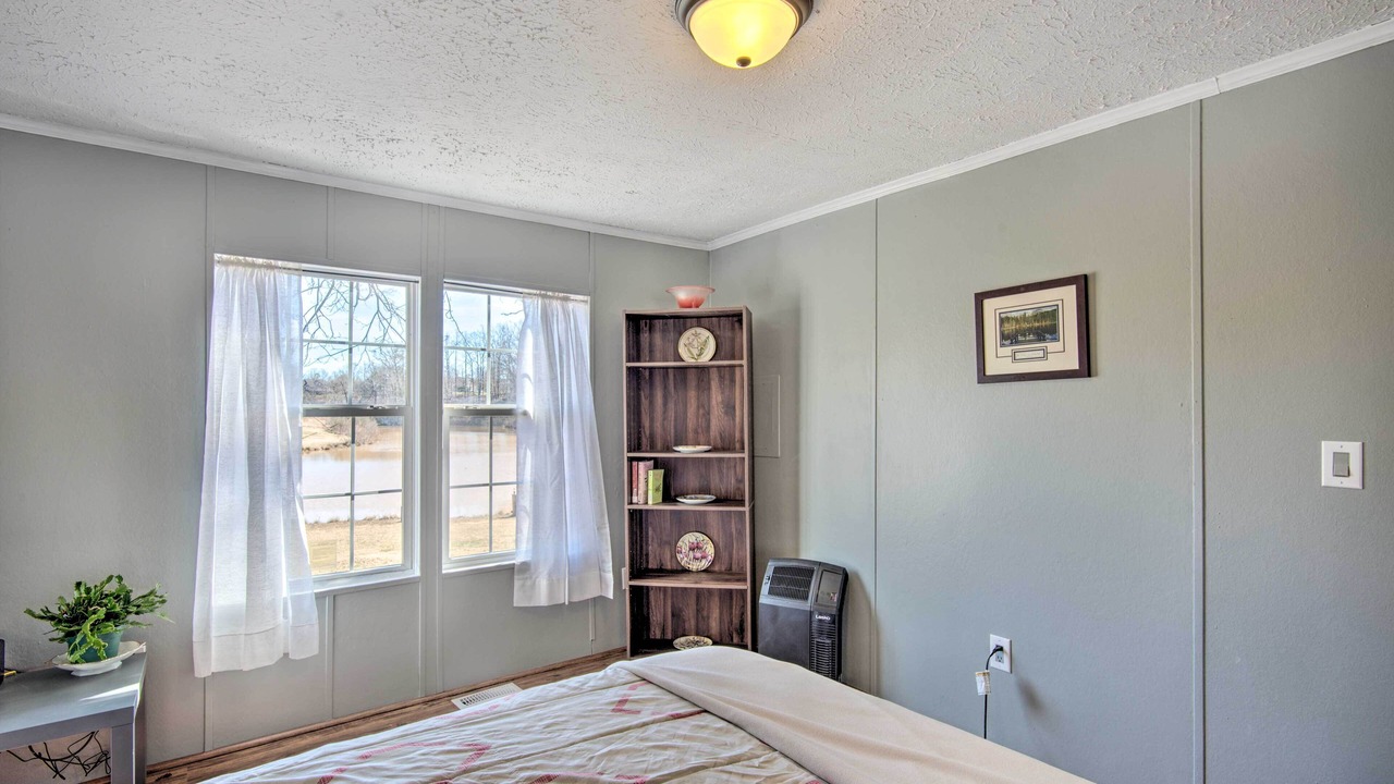 Photo of Bedroom in Shelby
