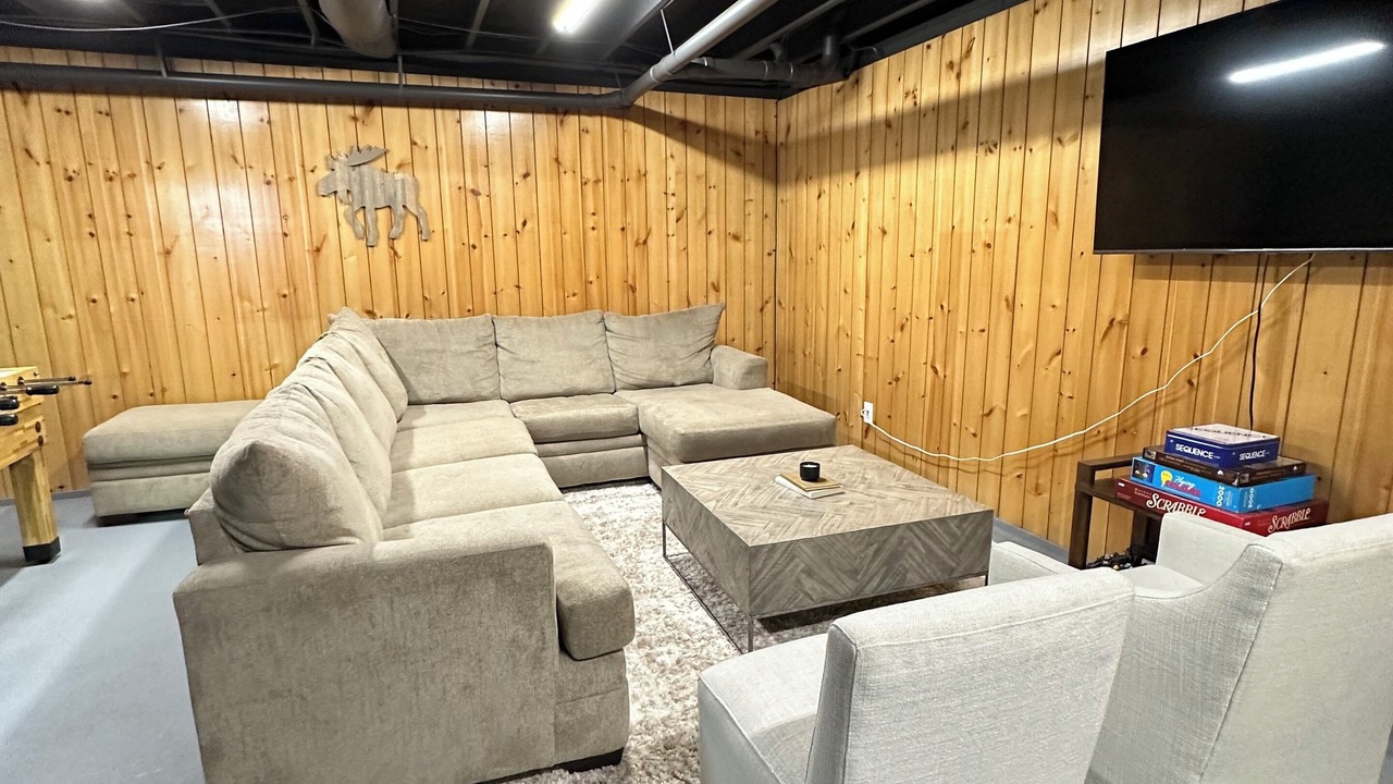 Photo of Livingroom in Lenoir