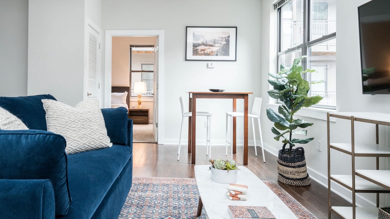 Photo of Livingroom in Hillsboro Village