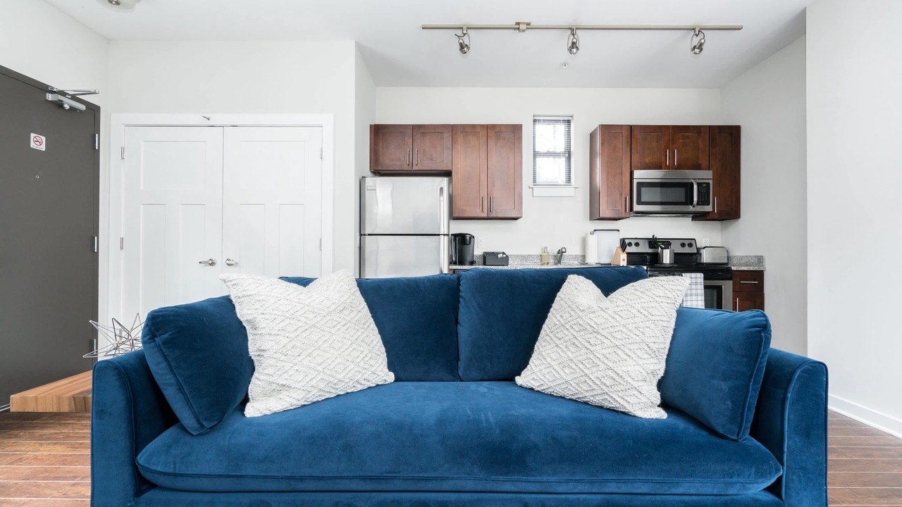 Photo of Livingroom in Hillsboro Village