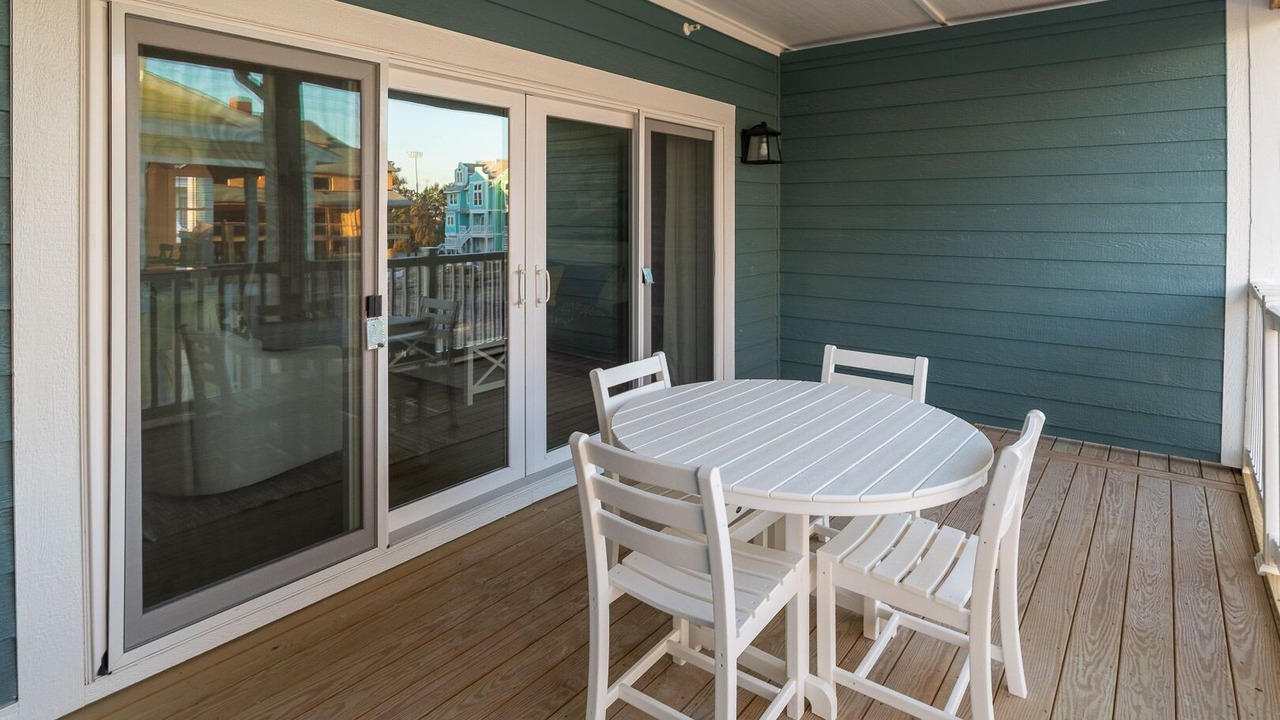 Photo of Patio Balcony in Bermuda Bay